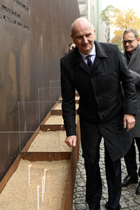 Gedenkveranstaltung zu 30 Jahre Mauerfall in Berlin