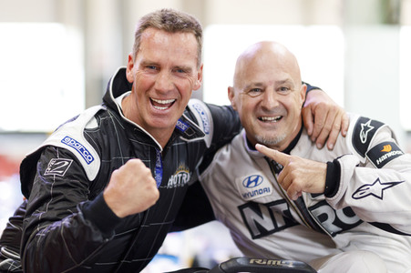 Charity-Kartrennen in Köln