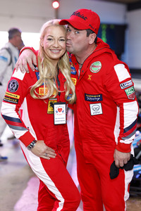 Charity-Kartrennen in Köln