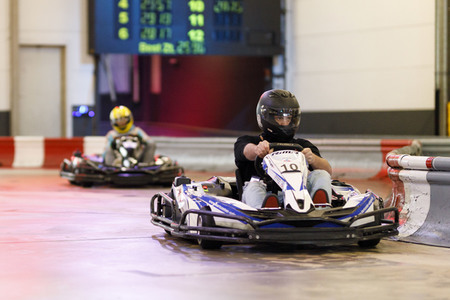 Charity-Kartrennen in Köln