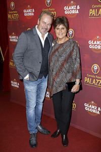 Premiere von Cornelia Polettos Palazzo in Hamburg