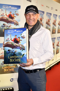 Theaterpremiere 'Im Labyrinth der Bücher' in Berlin