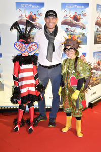 Theaterpremiere 'Im Labyrinth der Bücher' in Berlin