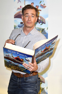 Theaterpremiere 'Im Labyrinth der Bücher' in Berlin