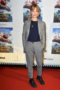 Theaterpremiere 'Im Labyrinth der Bücher' in Berlin