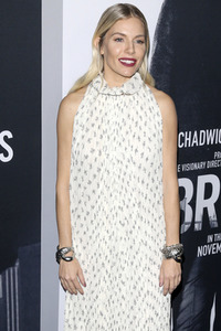 Filmpremiere '21 Bridges' in New York