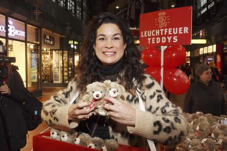 Leuchtfeuer-Teddy-Aktion 2019 in Hamburg