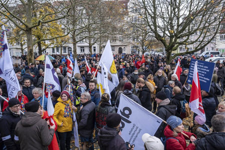 'Bunt statt braun' Demo in Hannover