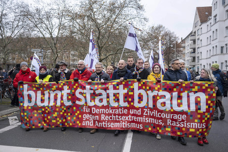 'Bunt statt braun' Demo in Hannover