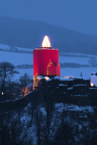 Die größte Adventskerze Norddeutschlands in Polle