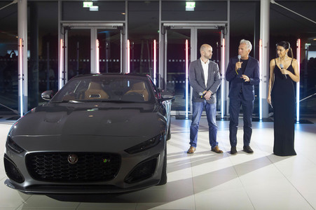 Weltpremiere des Jaguar F-Type in München