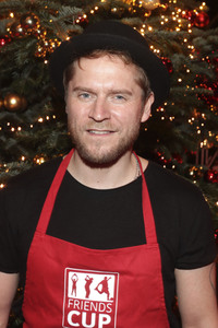 Charity-Weihnachtsfeier für Obdachlose in Hamburg