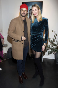 Ausstellungseröffnung 'Covered II – Famous Friends' in Hamburg