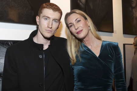 Ausstellungseröffnung 'Covered II – Famous Friends' in Hamburg