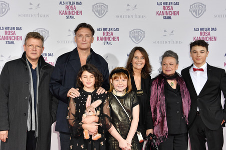 Filmpremiere 'Als Hitler das rosa Kaninchen stahl' in Berlin