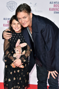 Filmpremiere 'Als Hitler das rosa Kaninchen stahl' in Berlin