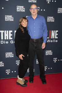 Preview-Screening 'The Invisible Line - Die Geschichte der Welle' in München