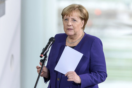 Angela Merkel empfängt Angehörige von Soldaten und Polizisten in Berlin