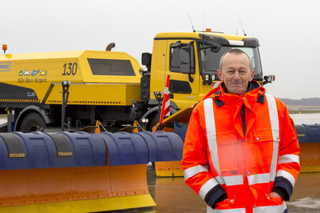 Präsentation des Winter-Fuhrparks des Flughafens Köln Bonn