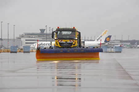 Präsentation des Winter-Fuhrparks des Flughafens Köln Bonn