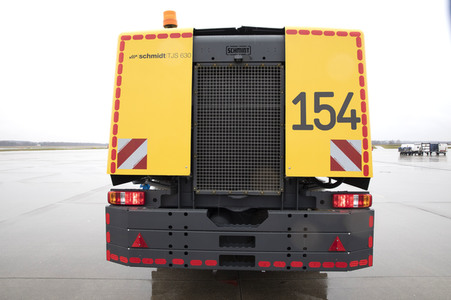 Präsentation des Winter-Fuhrparks des Flughafens Köln Bonn