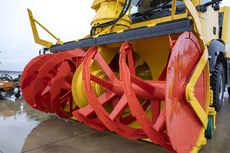 Präsentation des Winter-Fuhrparks des Flughafens Köln Bonn