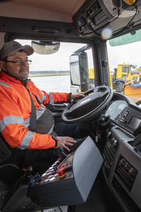 Präsentation des Winter-Fuhrparks des Flughafens Köln Bonn
