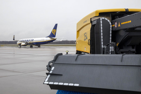 Präsentation des Winter-Fuhrparks des Flughafens Köln Bonn