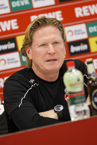 Pressekonferenz des 1. FC Köln in Köln