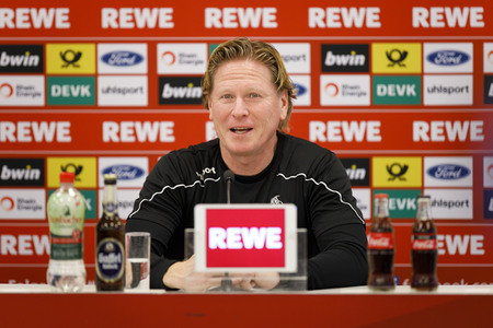 Pressekonferenz des 1. FC Köln in Köln