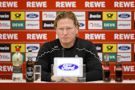 Pressekonferenz des 1. FC Köln in Köln