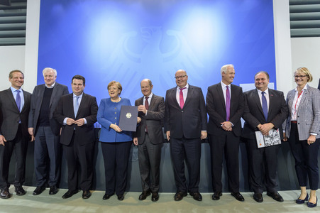 Spitzengespräch der Bundesregierung zur Fachkräftezuwanderung in Berlin