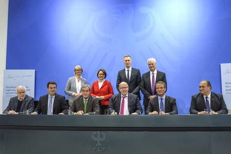 Spitzengespräch der Bundesregierung zur Fachkräftezuwanderung in Berlin