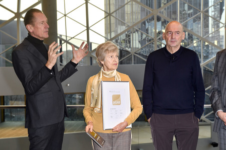 Schlüsselübergabe Axel-Springer-Neubau in Berlin