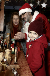 Settermin 'Weihnachtstöchter' in Frankfurt