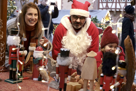 Settermin 'Weihnachtstöchter' in Frankfurt