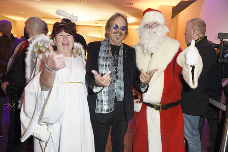 25. Weihnachtsfeier für Obdachlose und Bedürftige in Berlin