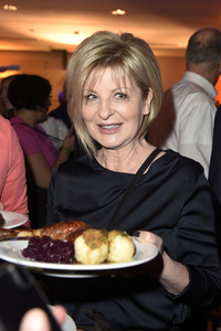 25. Weihnachtsfeier für Obdachlose und Bedürftige in Berlin