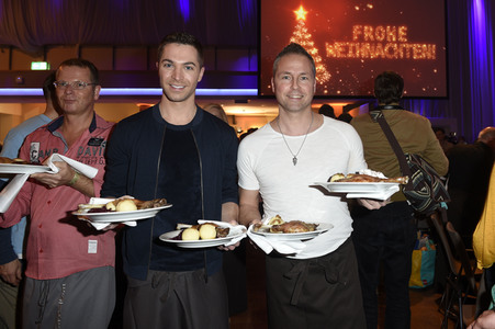 25. Weihnachtsfeier für Obdachlose und Bedürftige in Berlin