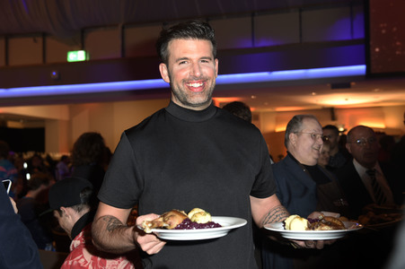 25. Weihnachtsfeier für Obdachlose und Bedürftige in Berlin