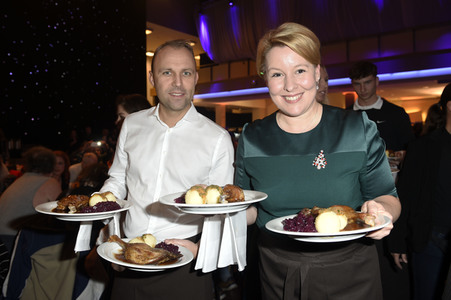 25. Weihnachtsfeier für Obdachlose und Bedürftige in Berlin
