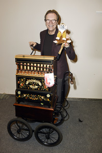 25. Weihnachtsfeier für Obdachlose und Bedürftige in Berlin