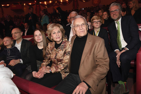 Premiere 1. Winterprogramm 2019 Circus Krone in München