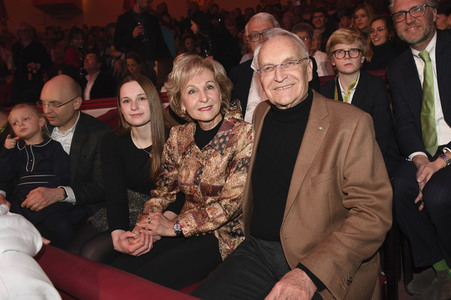 Premiere 1. Winterprogramm 2019 Circus Krone in München