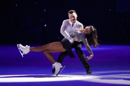 Eis-Revue 'Holiday on Ice - Supernova' in Köln