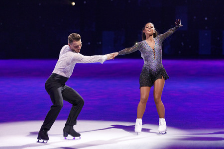 Eis-Revue 'Holiday on Ice - Supernova' in Köln