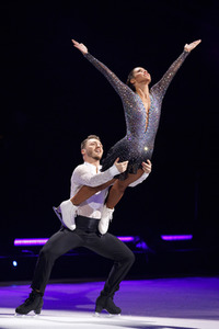 Eis-Revue 'Holiday on Ice - Supernova' in Köln