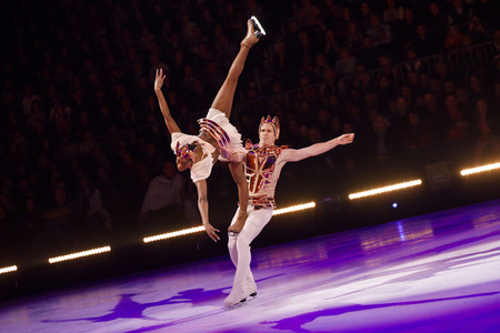 Eis-Revue 'Holiday on Ice - Supernova' in Köln