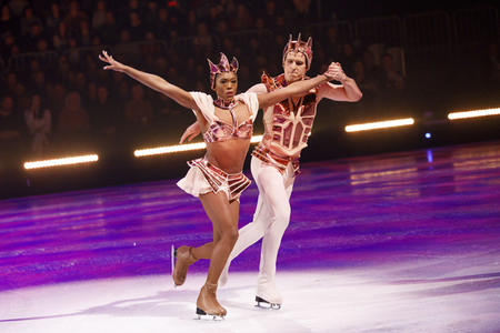 Eis-Revue 'Holiday on Ice - Supernova' in Köln