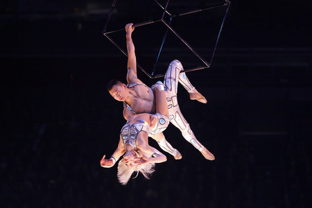 Eis-Revue 'Holiday on Ice - Supernova' in Köln